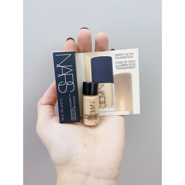 Kem nền Nars Sheer Glow Foundation mini 4ml