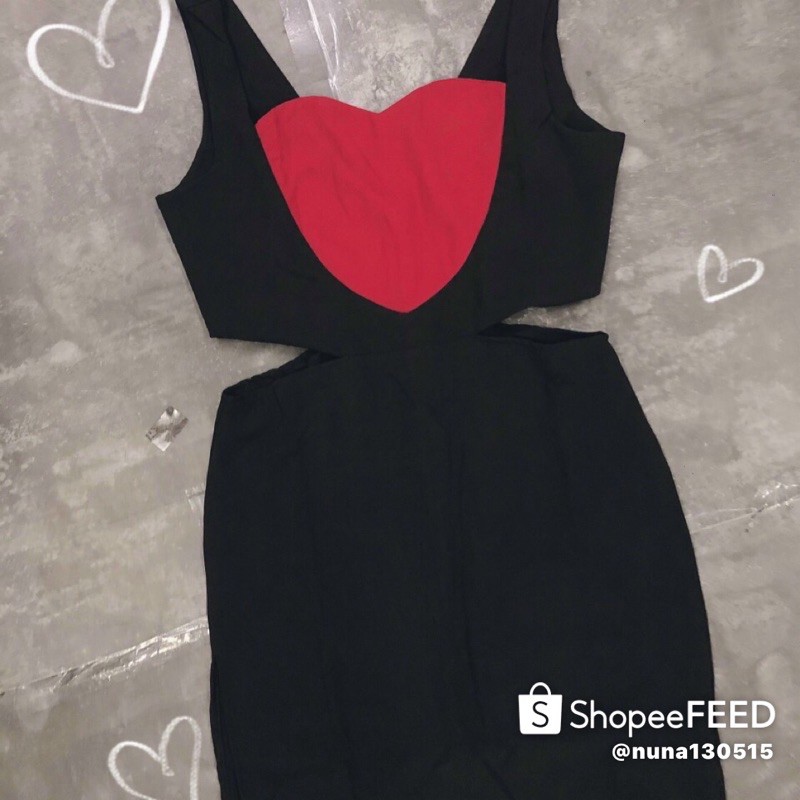 ẢNH THẬT TRẢI SÀN - ĐẦM BODY PHỐI TIM ĐỎ KHOÉT EO