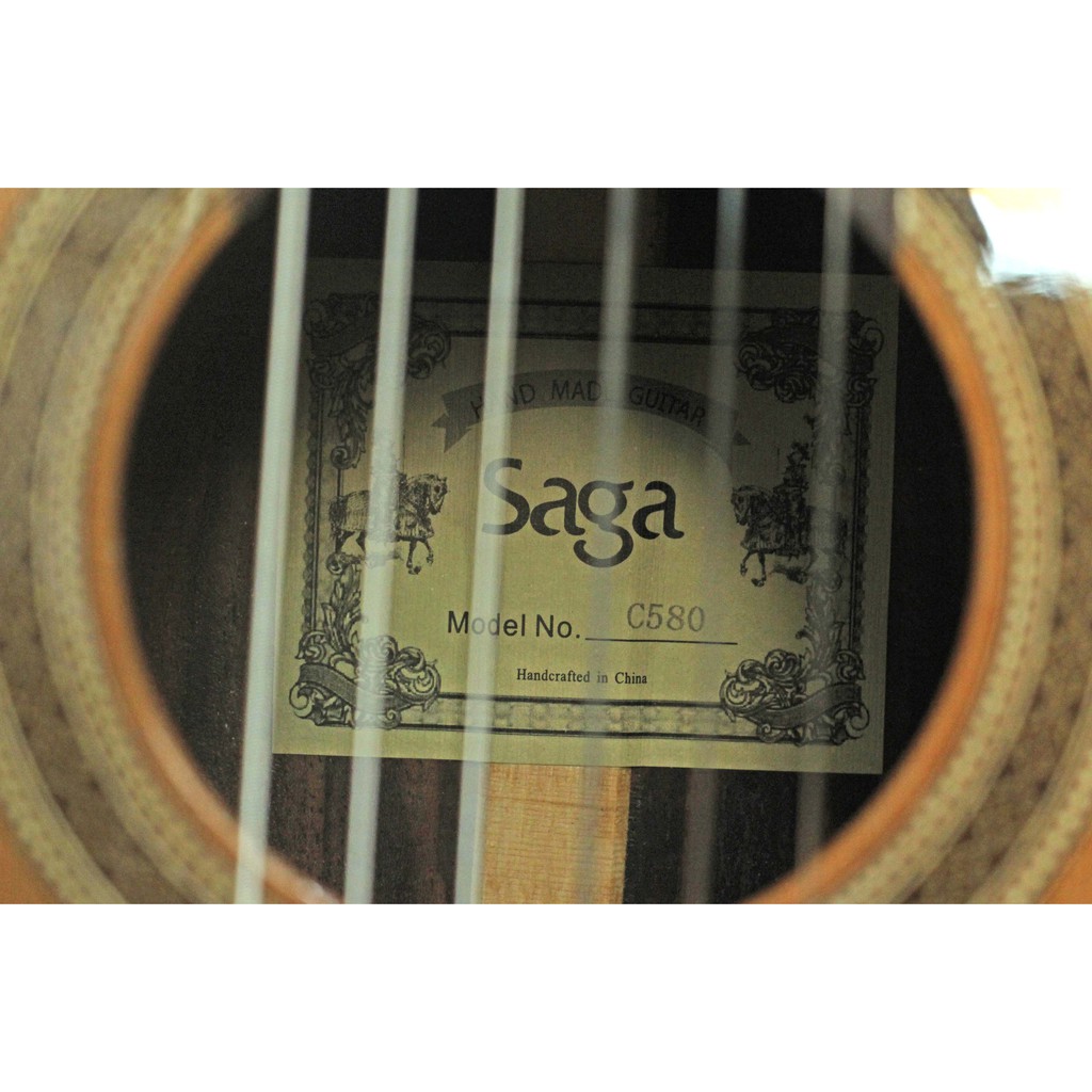 Đàn Guitar Classic Saga C580