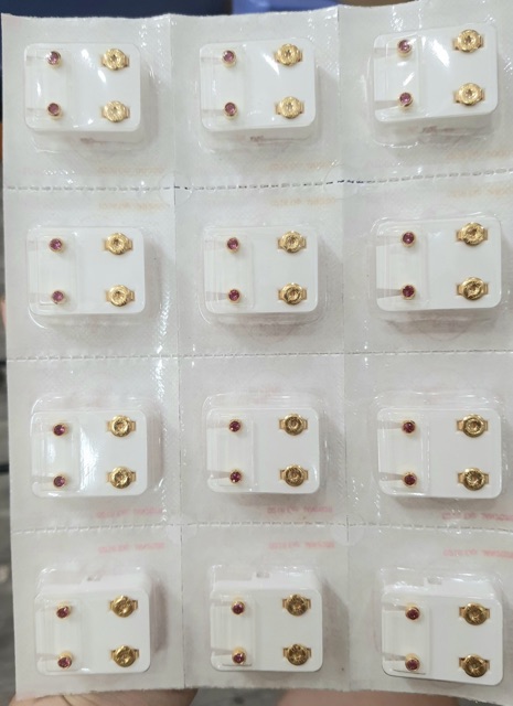 Khuyên bấm lỗ tai chính hãng STUDEX