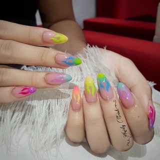 Nailbox Bộ móng dán thiết kế sẳn , Cá tính , màu sắc hợp thời trang