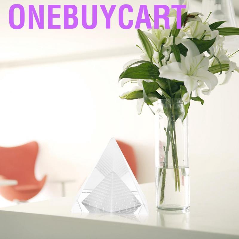 Đồ trang trí thiết kế hình kim tự tháp bằng thủy tinh độc đáo