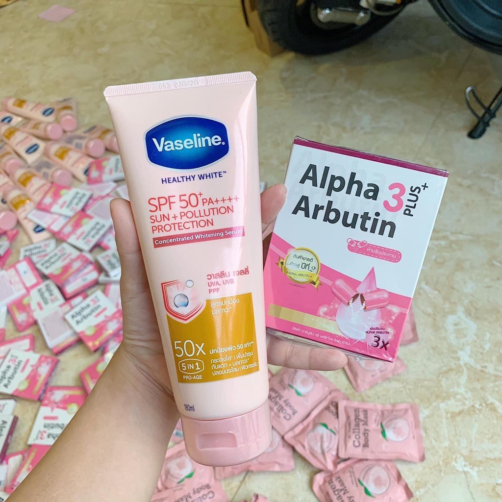 Sữa dưỡng thể Vaseline Healthy White UV Lightening Body Lotion 725ml