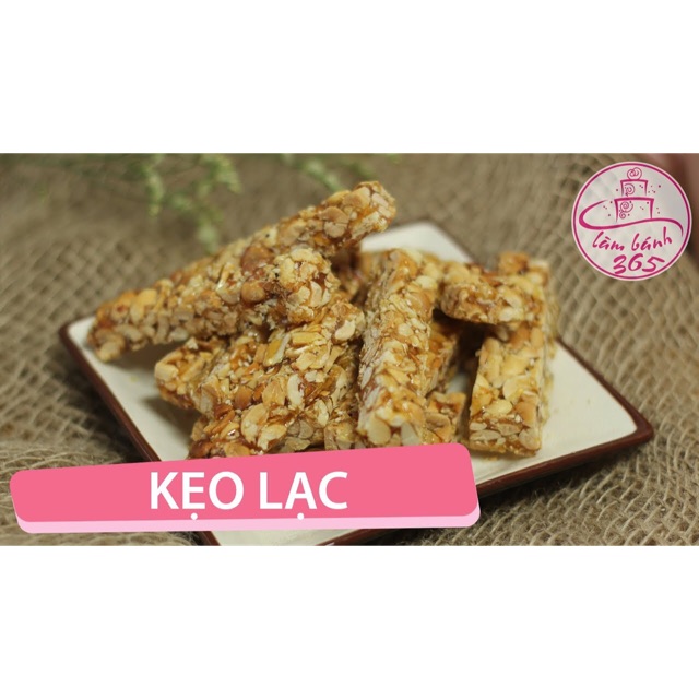 10 Chiếc kẹo lạc giòn xốp cho khách ăn thử