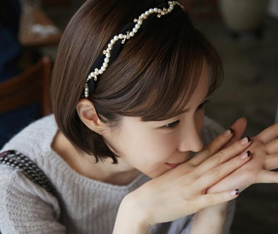 Hàn Quốc Sỉ Shop Cung Cấp Mũ Phụ Kiện Tóc Headband Bầu Không Khí Thời Trang Nữ Tay Ngọc Trai Bọc Kim Cương Cạnh Tốt Hoop