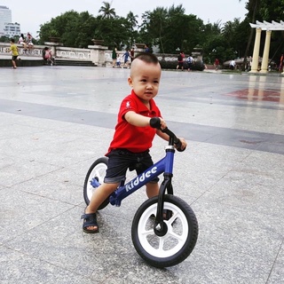 xe thăng bằng Kiddee xanh dương
