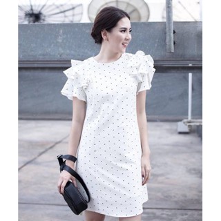 Đầm suông trắng shopeelive 55k