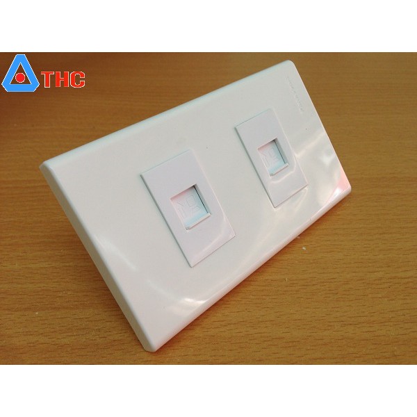 Bô wallplate ổ cắm mạng RJ45 Panasonic 2 cổng âm tường