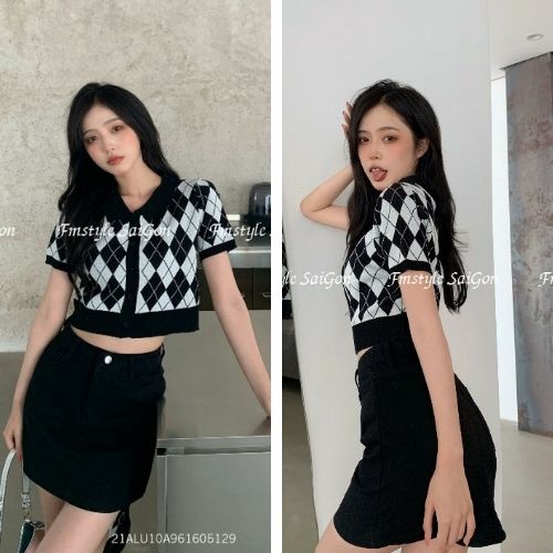 Áo len nữ croptop có cổ polo dệt kim dáng ôm họa tiết kẻ ô ulzzang hàn quốc Fmstyle Saigon 21ALU10A961605