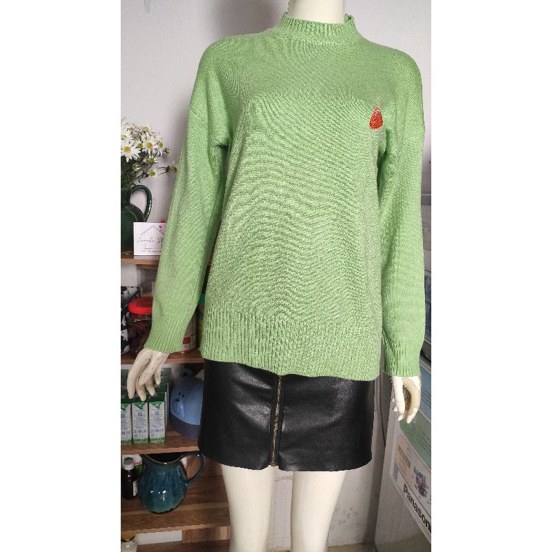 Áo len cổ tròn hoạ tiết trái cây thêu cực sang chảnh xịn đẹp đáng yêu | BigBuy360 - bigbuy360.vn
