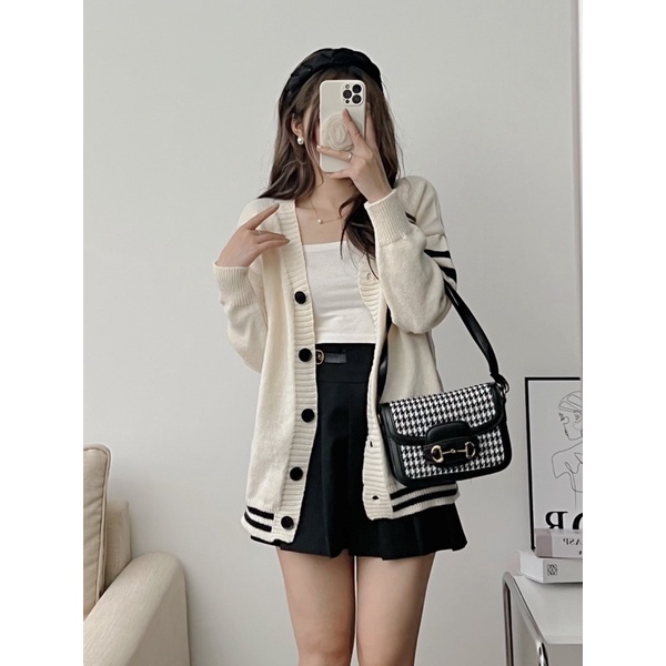 Áo len cardigan tay kẻ ngang dáng dài