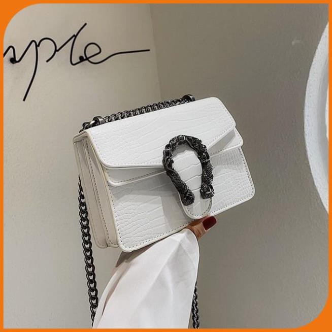 Túi xách nữ dáng vuông đeo chéo da mềm, túi đầu rồng cá tính cao cấp - LAHEE 104.13 | BigBuy360 - bigbuy360.vn