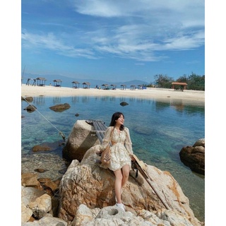 [kèm ảnh thật] Đầm hoa phối bèo cutout eo hở lưng
