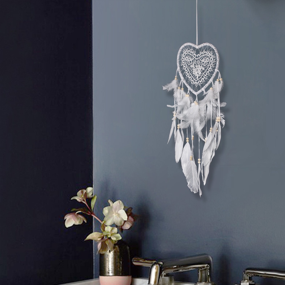 Dreamcatcher trái tim lông vũ, đèn vàng hoặc đèn sắc màu, decor phòng ngủ