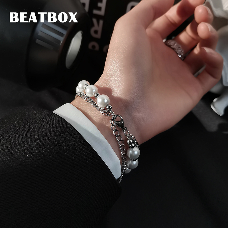 Vòng tay đính hạt ngọc trai phong cách hip hop cá tính