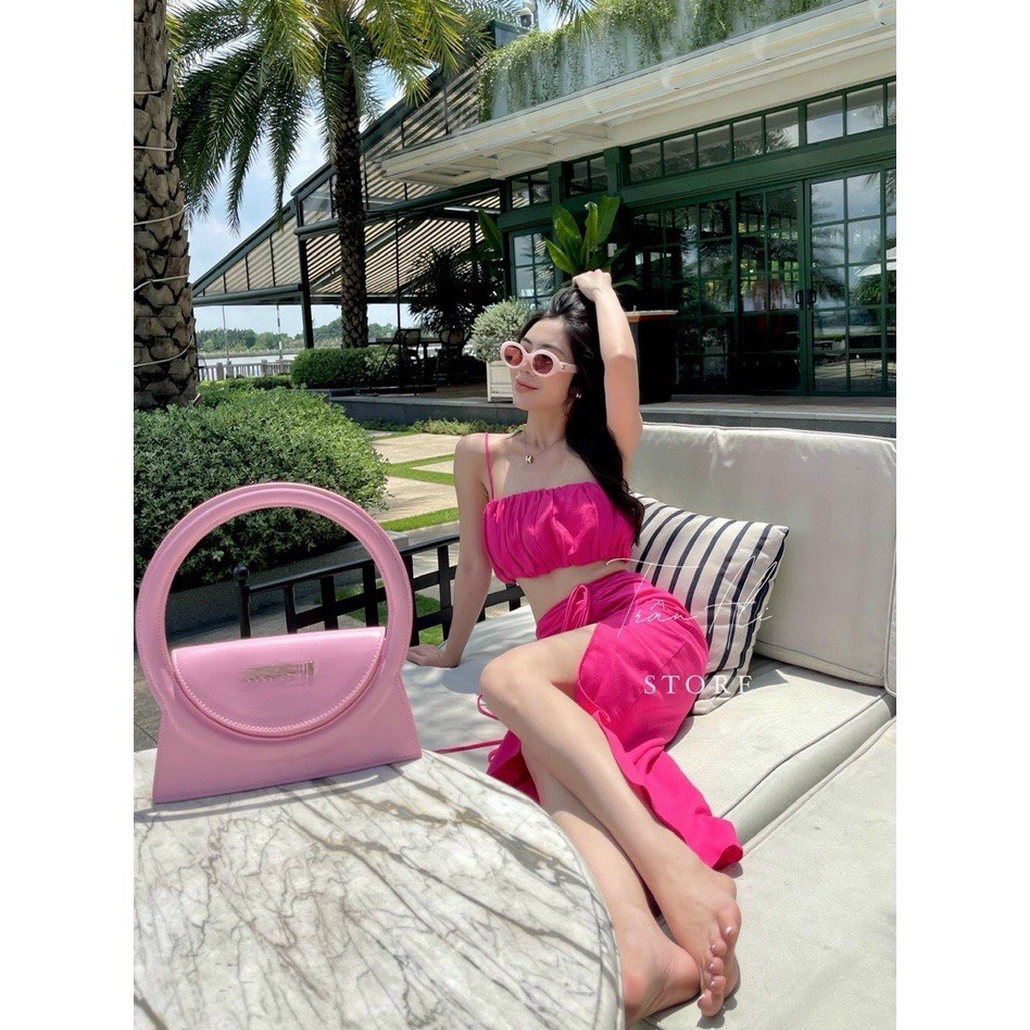 Set áo hai dây croptop nhúm hở lưng kèm chân váy rút bên xẻ tà chất thun gân