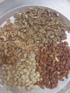 Combo 1kg mix nhân các loại hạt