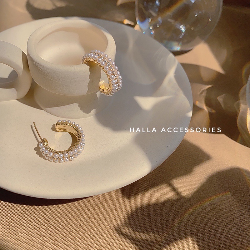 Khuyên tai chuôi bạc S925 đính hạt trai li ti vành hở HALLA BT143