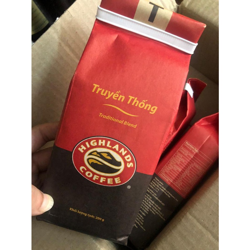 Cà phê Rang xay Truyền thống Highlands Coffee 200g