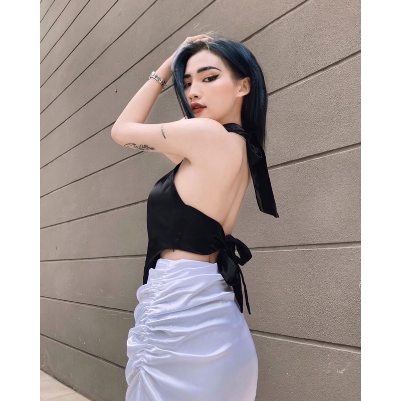 GILLBABY | Chân váy satin xẻ tà nhún hông sexy cá tính sang chảnh  (TOMIE SKIRT) | BigBuy360 - bigbuy360.vn