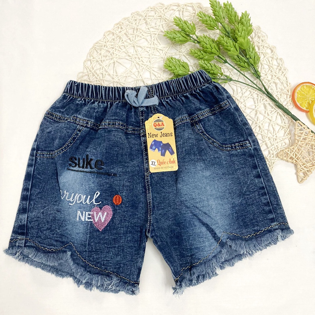 Quần đùi bé gái freesize từ 37-42kg quần short jean mềm thêu kitty - QG48