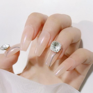 Đá khối nail gắn móng