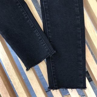Quần bò rách sẵn sz S