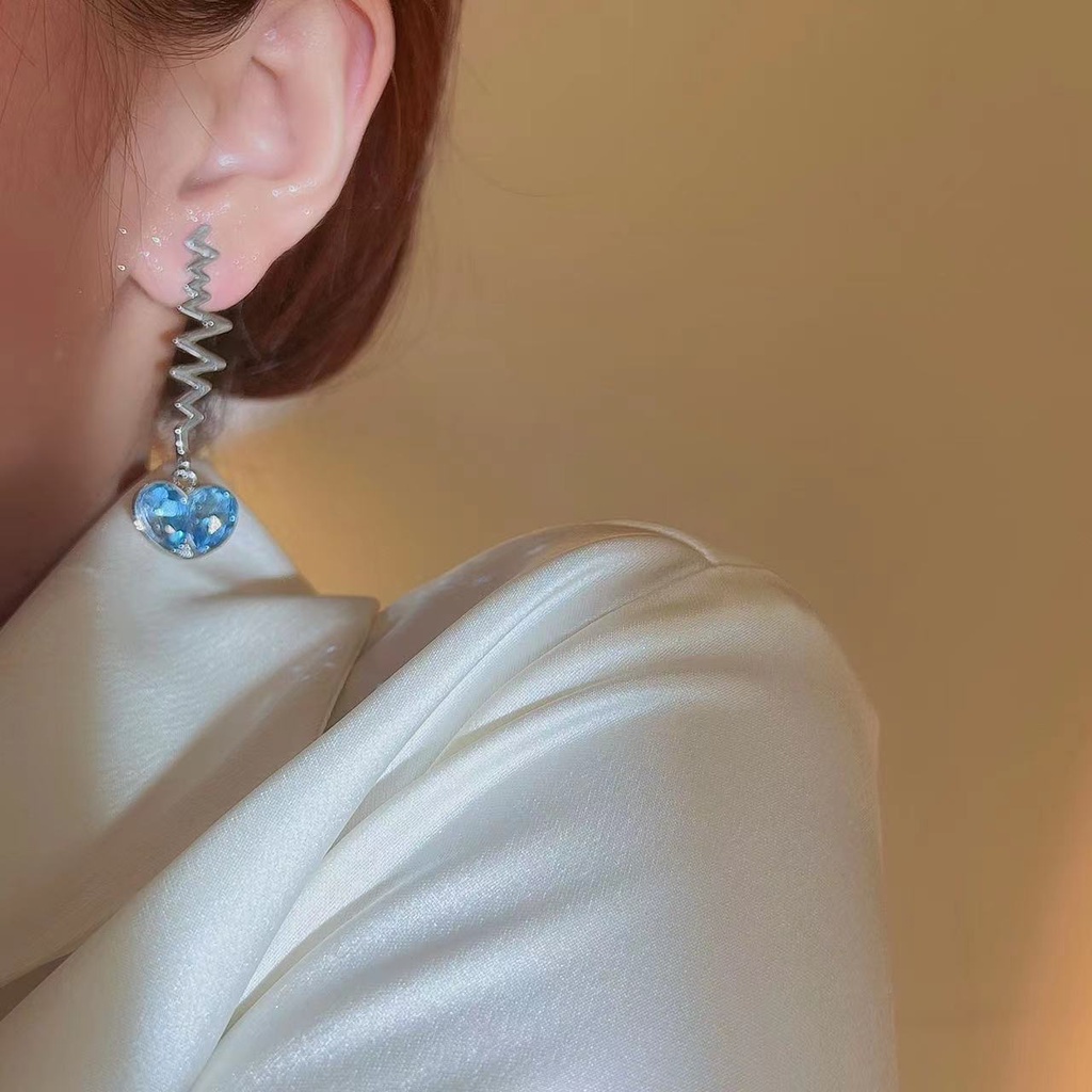 Khuyên Tai Hình Trái Tim Đính Đá Xanh Phong Cách Pháp 2022 Mới