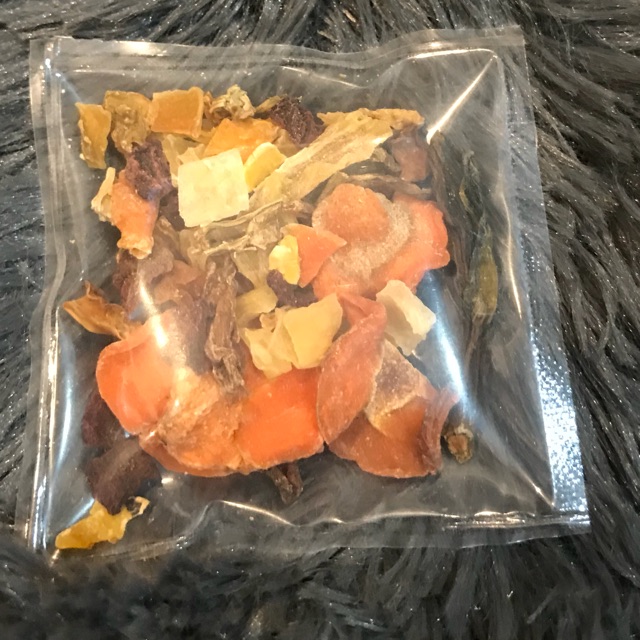 Thức ăn hamster - 3k Cà rốt sấy khô