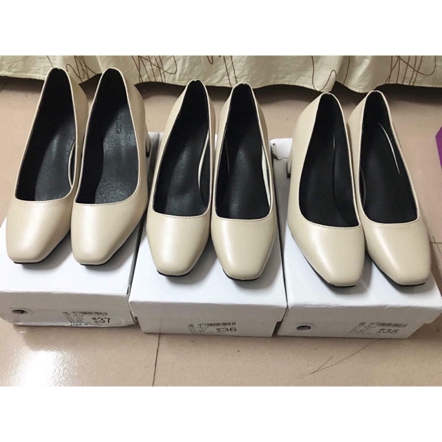 Giày mõm vuông 5cm đã về đủ sz cho ce rồi ah. Đế vuông 5cm dễ đi, mõm vuông xu hướng của năm- sang chảnh cực kỳ luôn ấy.