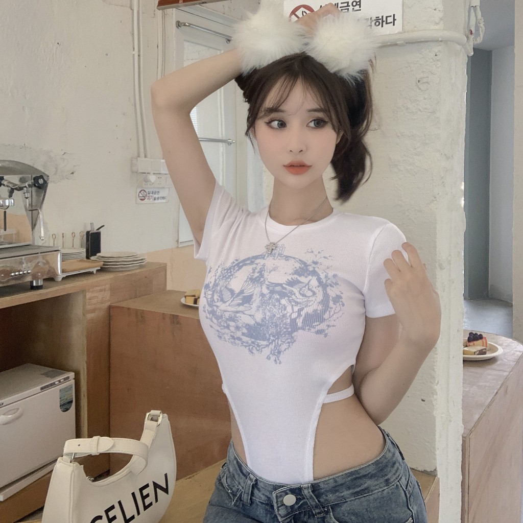 Bodysuit Nữ Ngắn Tay Cổ Tròn Hở Eo Quyến Rũ