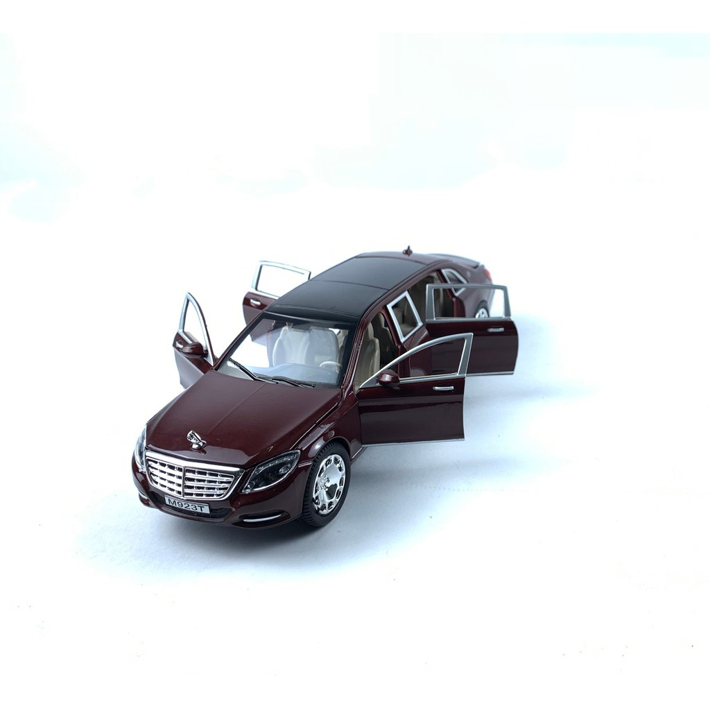 Xe mô hình tỉ lệ 1:24, mô hình xe sang Maybach S600, mở 6 cửa, có đèn, chất liệu hợp kim