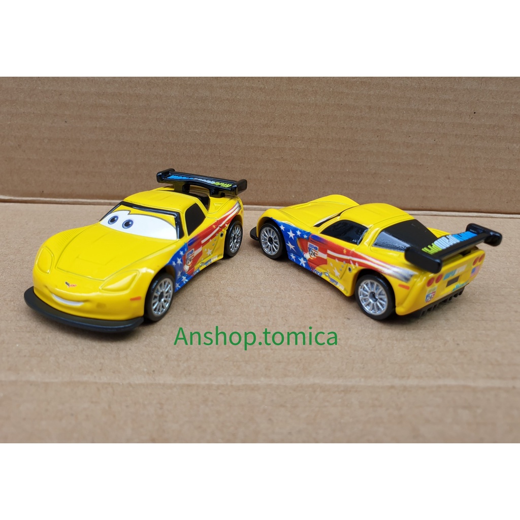 Mô hình xe Mcqueen màu vàng tomica Nhật Bản