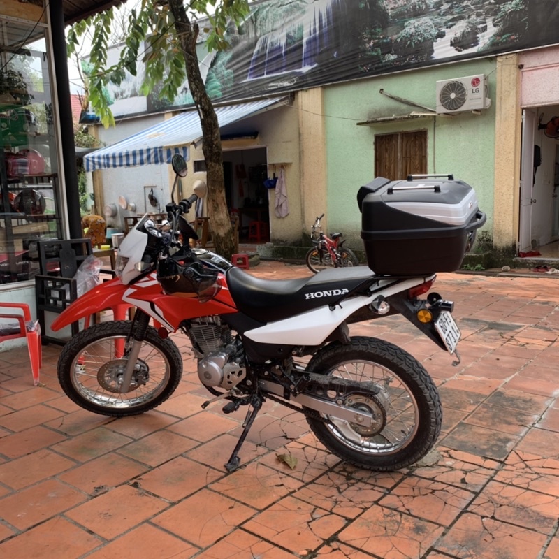 Honda XR150 lên thùng Givi B32N ADV