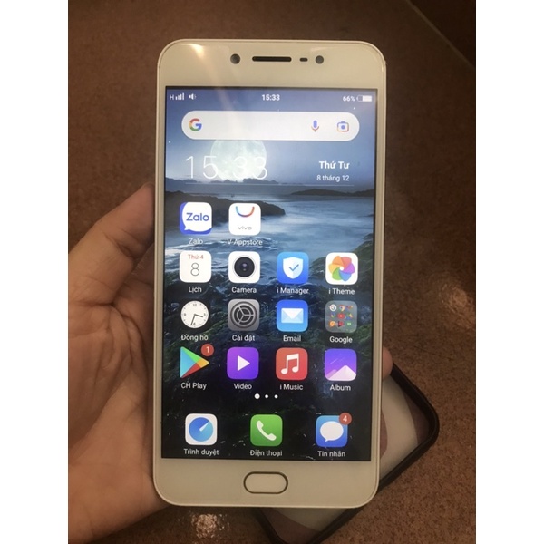 Điện thoại cảm ứng giá rẻ Vivo Y67 RAM 4GB bộ nhớ 32G mới 97% chơi game lướt wed mươt