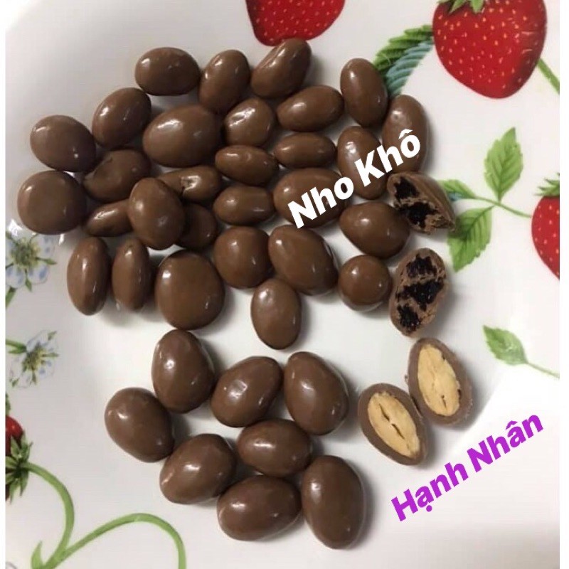 ❤️ [Date 10/2021] Tách lẻ 100g (50-55 viên) Kẹo Socola sữa Nho Khô/ Hạnh Nhân Kirkland Mỹ