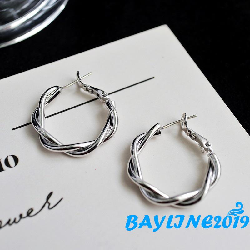 Khuyên tai nữ hình tròn màu sắc thời trang cá tính sành điệu