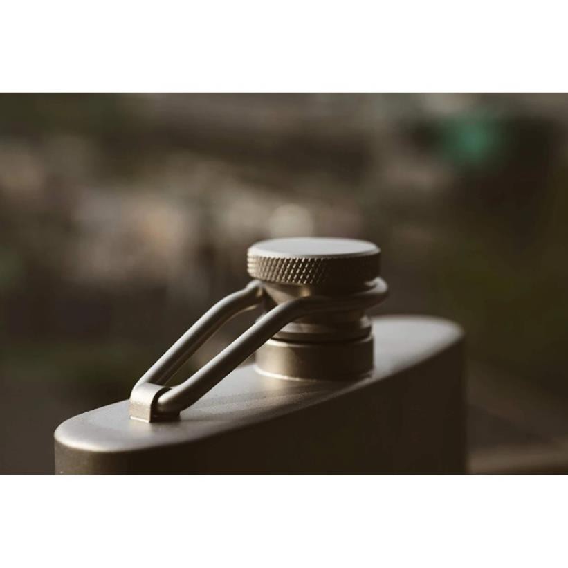 Bình đựng rượu Bacchus Titanium Hip Flask 200ML