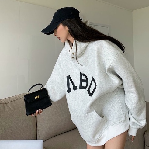 Áo hoodie màu đen dáng rộng phong cách Hàn Quốc thời trang mùa thu cho nữ 2021