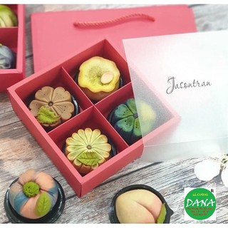 Hộp đựng bánh nắp nhựa mờ 4ngăn/6 ngăn màu ngẫu nhiên.