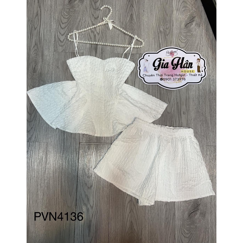 Áo dây pelum + quần