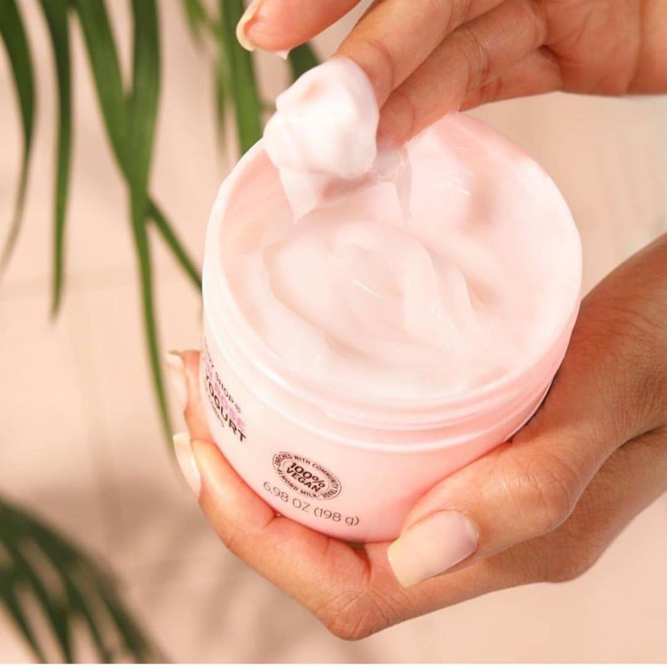 Sữa chua dưỡng thể The Body Shop Body Yogurt dưỡng da mềm mịn, căng sáng