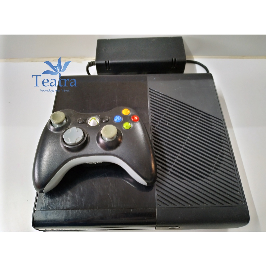 Máy chơi game Xbox 360 Slim E