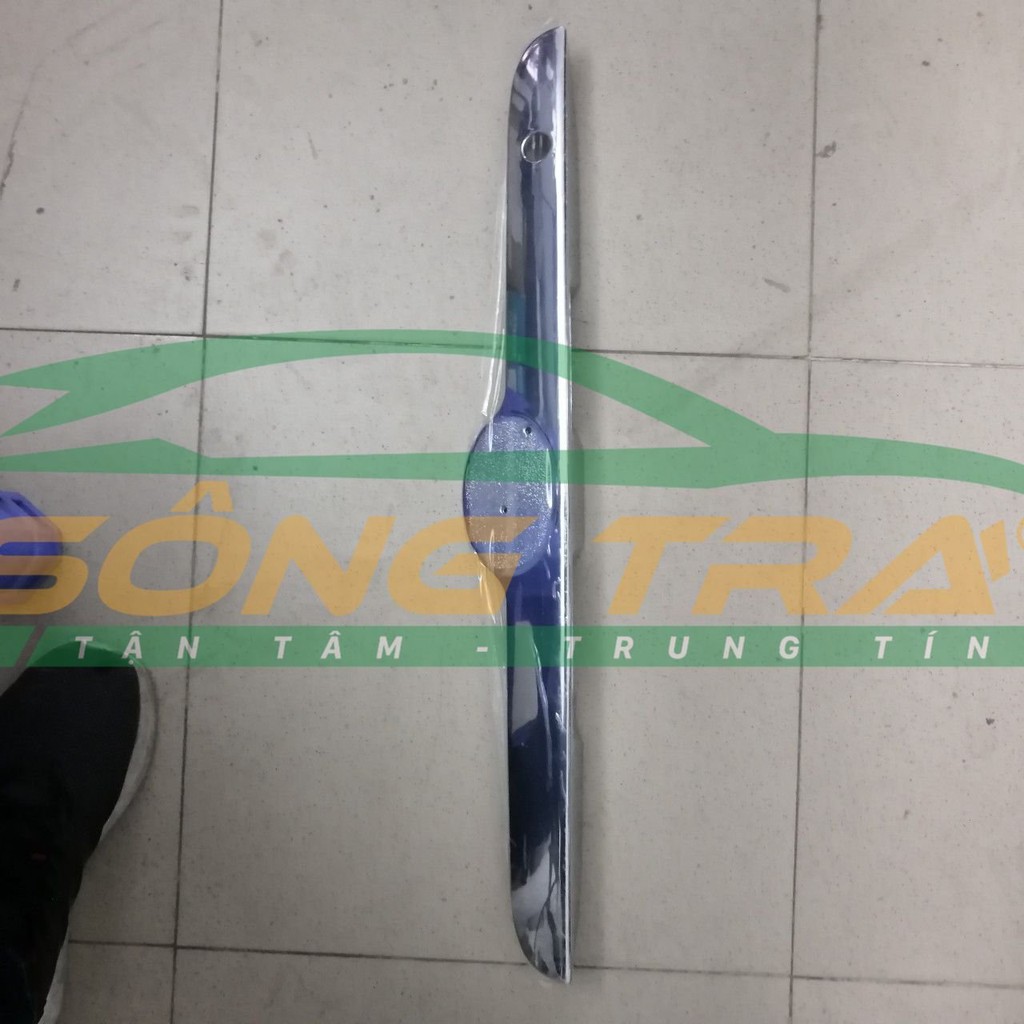 ỐP MẠ CỐP HẬU TOYOTA ALTIS 2000 - 2006