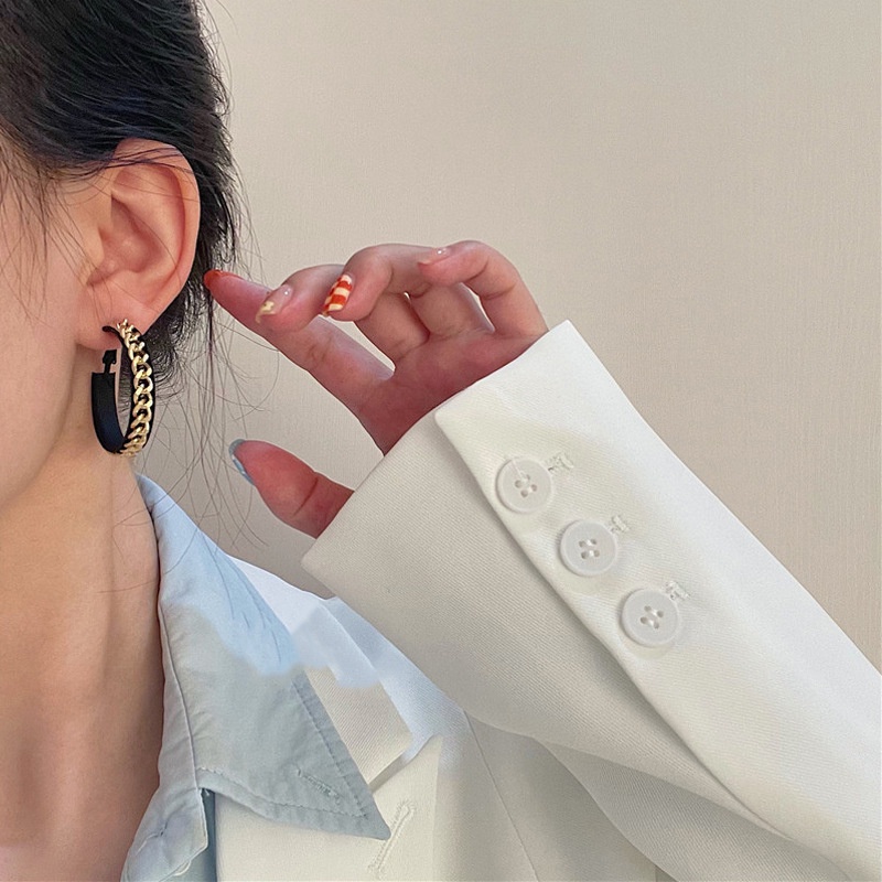 Khuyên tai phối dây xích kim loại màu đen thời trang dành cho nữ