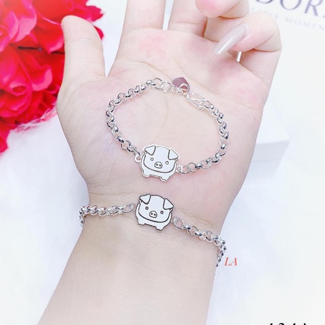 Lắc tay cho bé yêu tuổi hợi , cắt laze siêu xinh chuẩn bạc ta