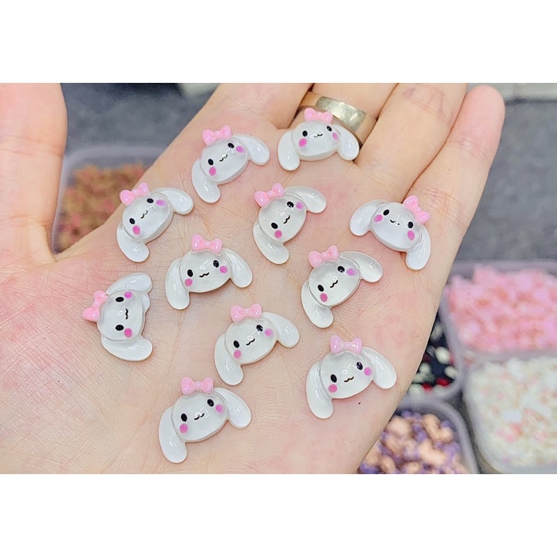 Cham đính móng thú cưng