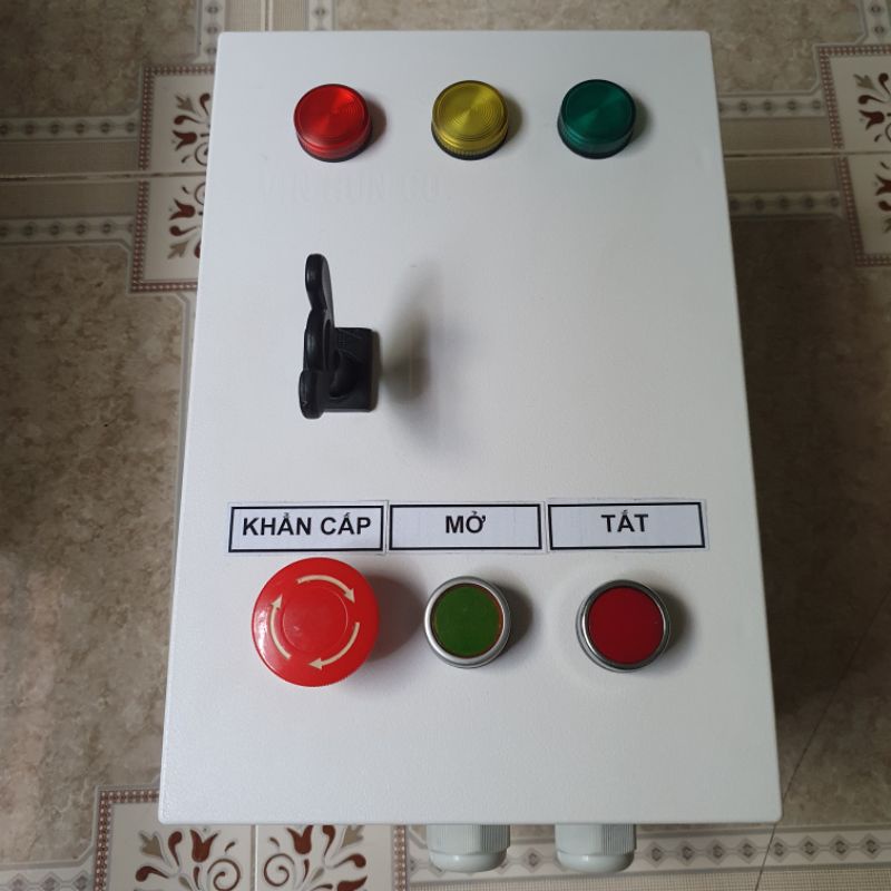 Tủ Điện Điều Khiển Motor Có Rơ Le Nhiệt 220/380V
