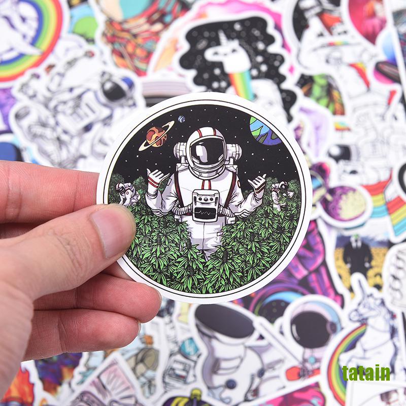Bộ 50 Miếng Dán Trang Trí Ván Trượt / Laptop / Vali Hình Phi Hành Gia Graffiti Vui Nhộn Diy