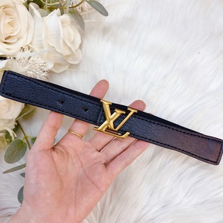 Đai nịt bản nhỏ phối đầm váy belt